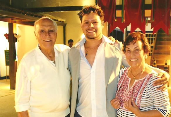 Autores e Emanuel, diretor